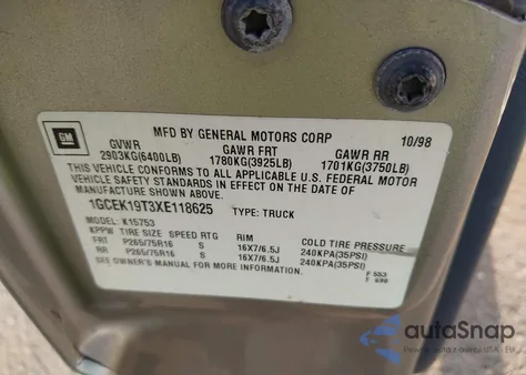 1999 Chevrolet Silverado 1500 Ls z USA, uszkodzony, nr VIN 1GCEK19T3XE118625